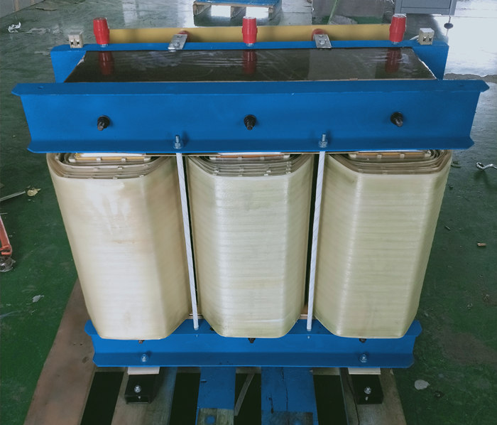 带平衡电抗器的双反星形变压器厂家