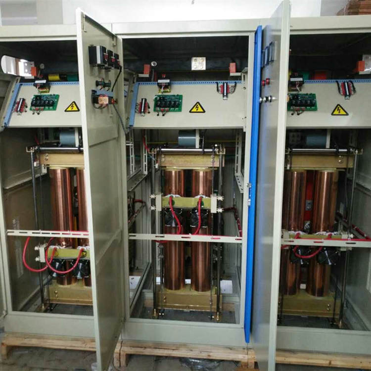 SBW-F-180KVA三相分调稳压器 180KW全自动补偿式电力稳压器